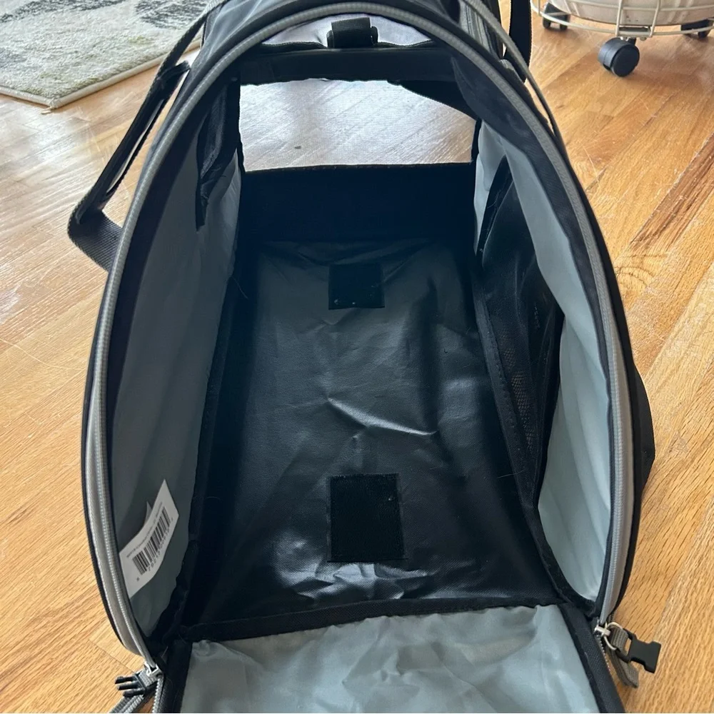 Small pet carrier
